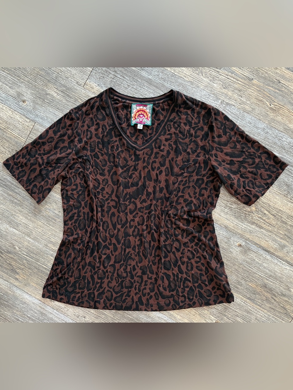 Johnny Was Medium Leopard Print Blouse Short Sleeve Janie Favorite V-Neck Tee